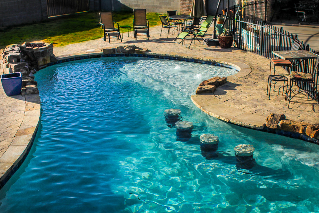 Swimming Pool Seating Custom Pool Abilene Texas - Extreme Exteriors